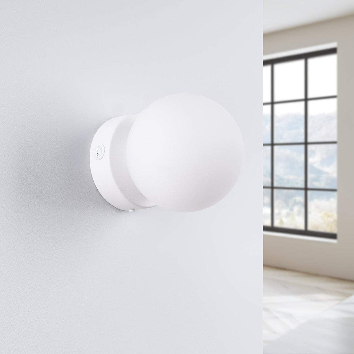Applique Globe Solis Verre Opalin Blanc