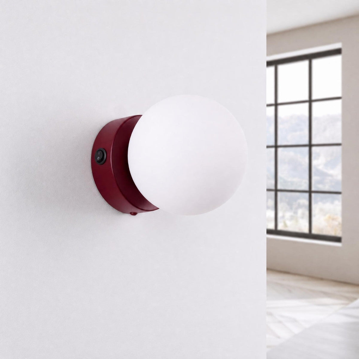 Applique Globe Solis Verre Opalin Bordeaux