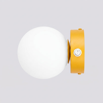 Applique Globe Solis Verre Opalin Jaune