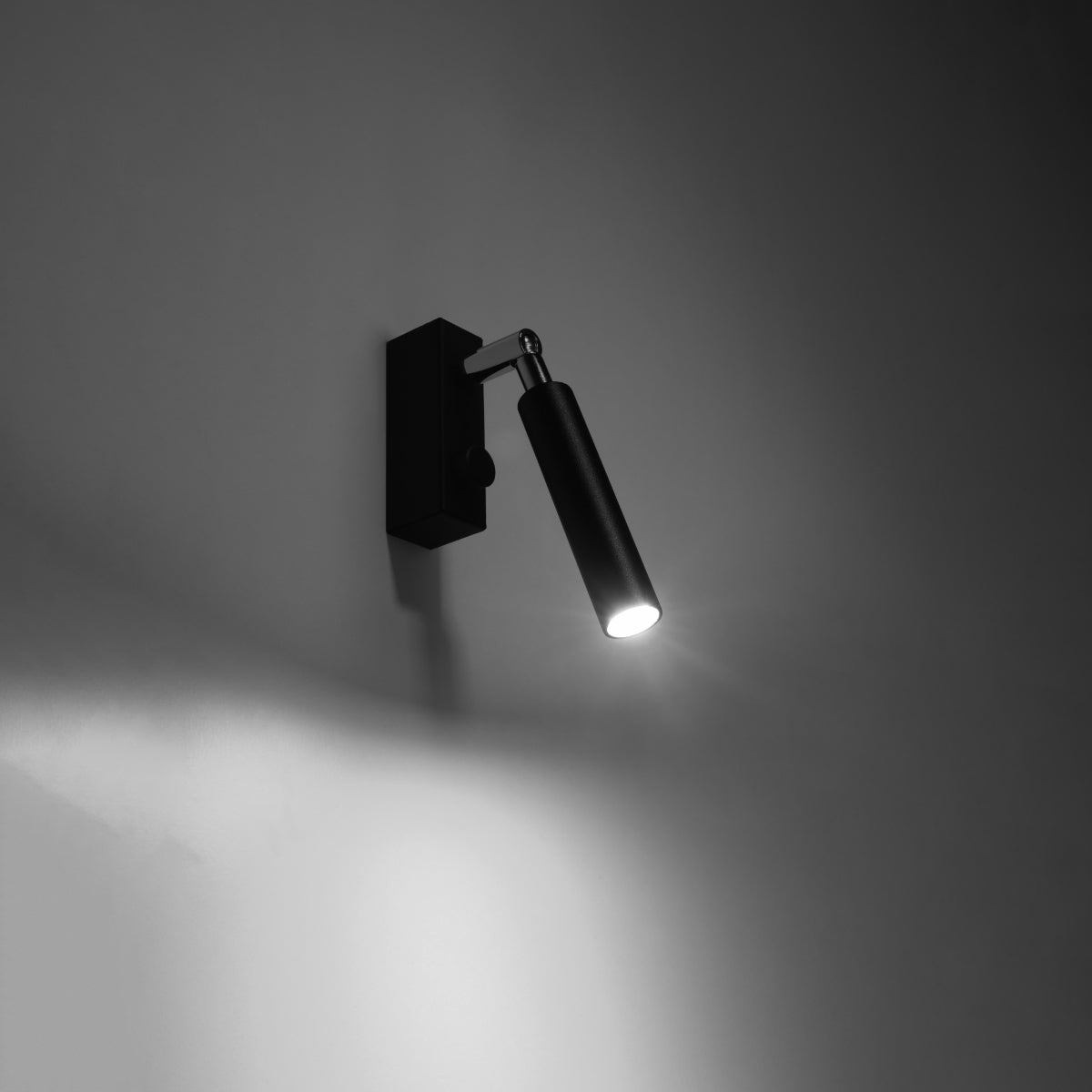Applique Spot Orientable Acier Noir Mat