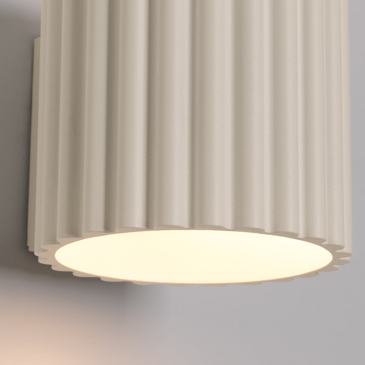 Applique Aura Alu Cannelé Beige