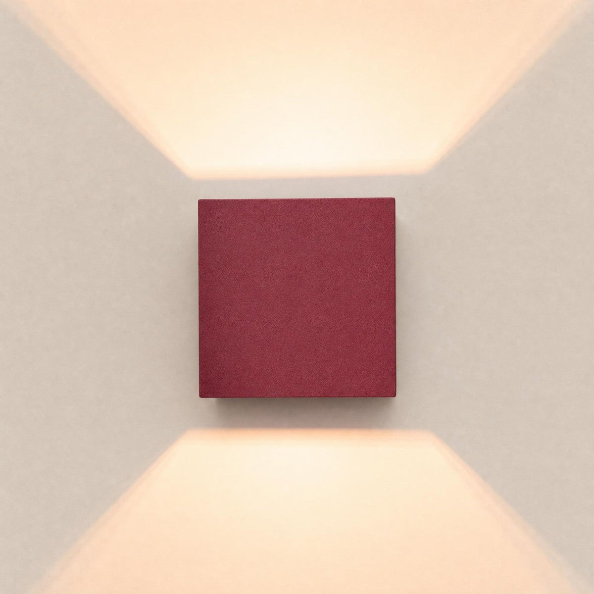 Applique Cube LED Bordeaux