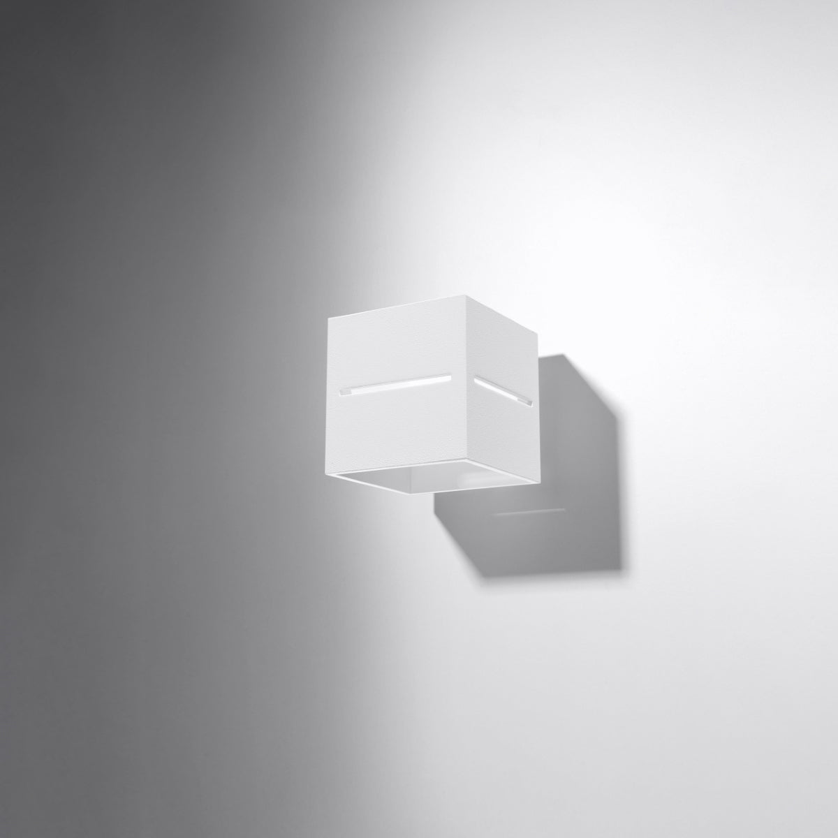Applique Cube Ouvert Blanche