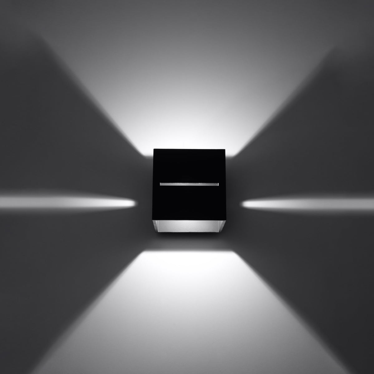 Applique Cube Ouvert Noire