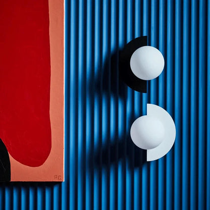 Applique LED Demi-Cercle Métal et Globe Opalin