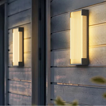Applique Ext. Solaire LED Alu Noir Cannelée