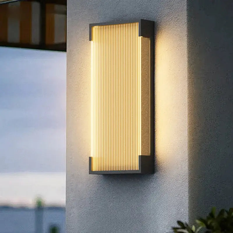 Applique Ext. Solaire LED Alu Noir Cannelée