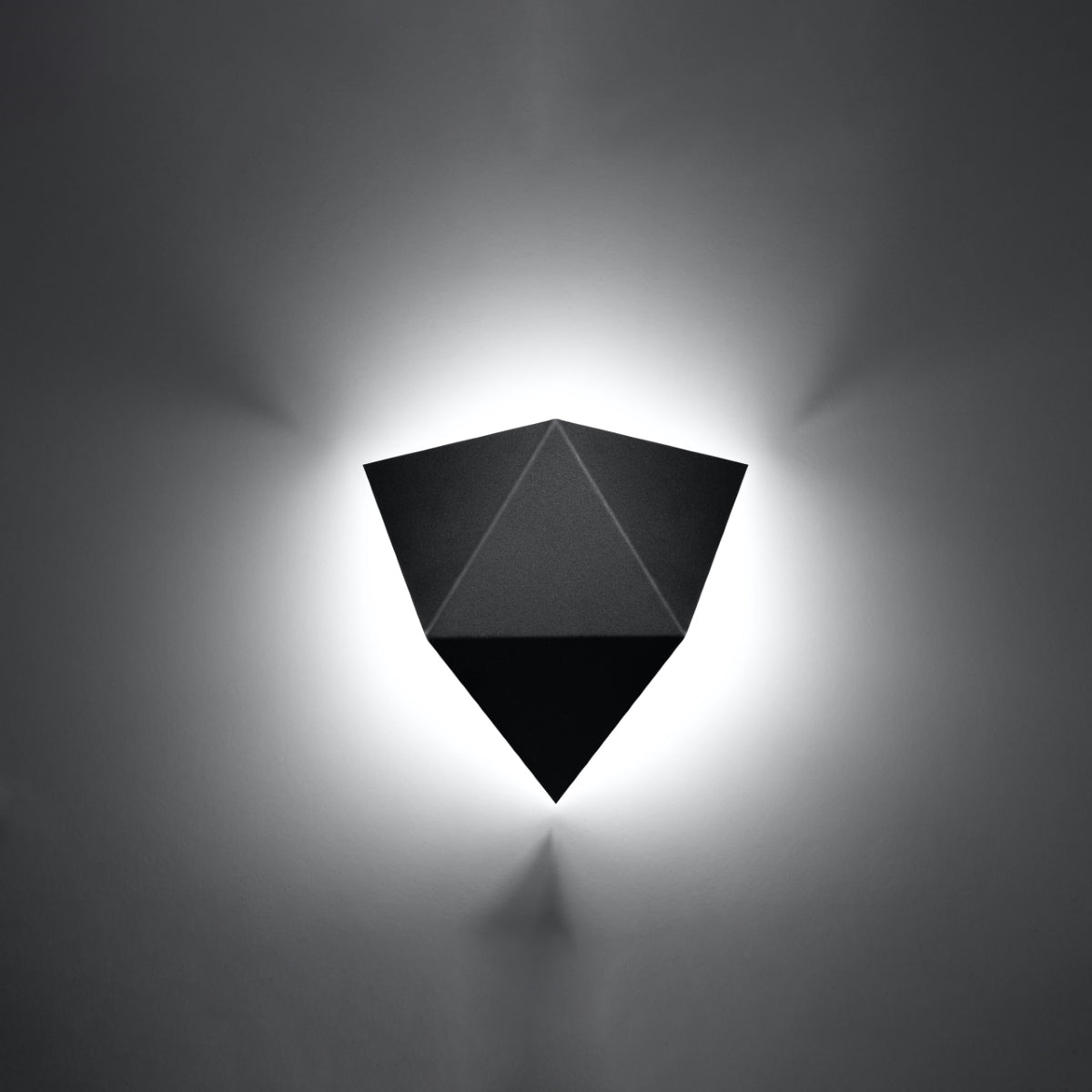 Applique Géométrique Triangle Noire